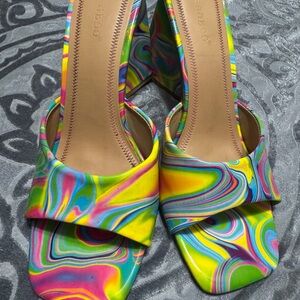 BAMBOO Multicolor Swirl Heels